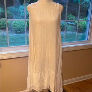 Apt. 9 Cream Sleeveless Top